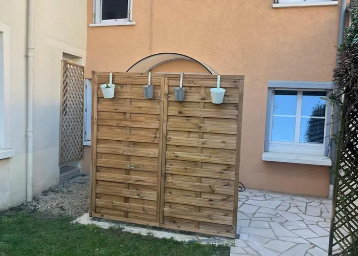 Maisonnette Centre Laval (Mayenne)